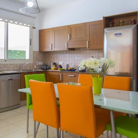 Soothing Sunset Villa With Private Pool, 200M From The Beach 페르볼리아 외부 사진