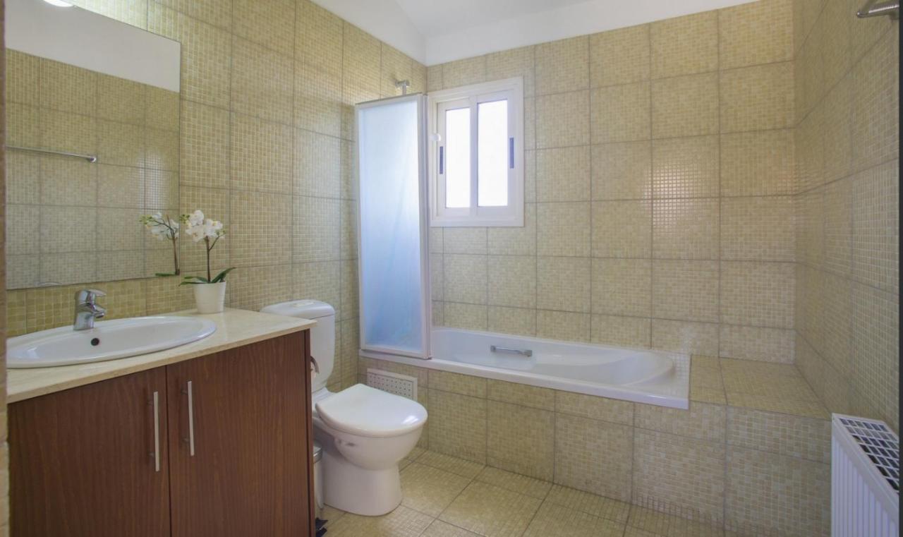 Soothing Sunset Villa With Private Pool, 200M From The Beach 페르볼리아 외부 사진